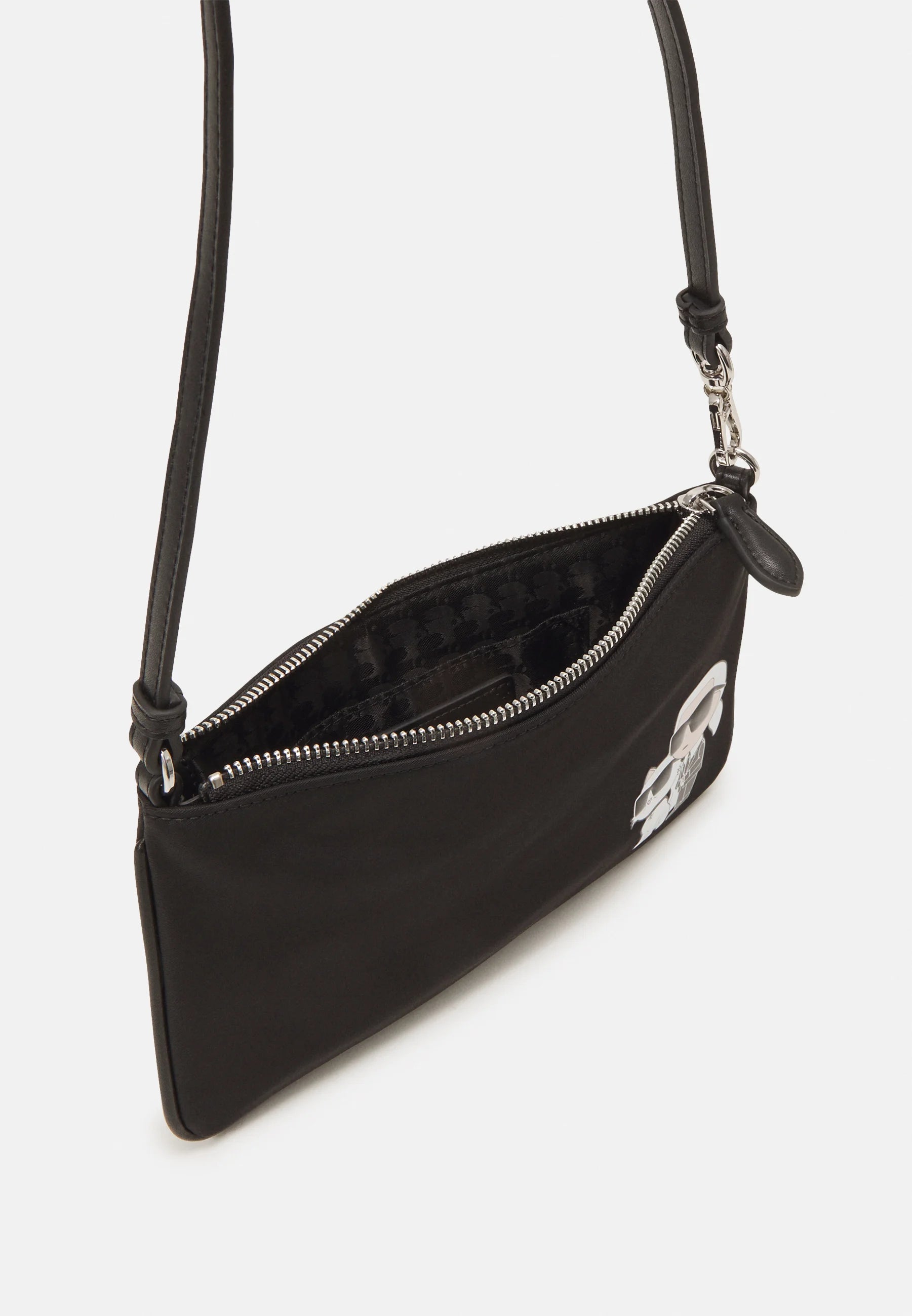 Дамска чанта IKON